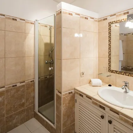 Seaview O Apartment *
